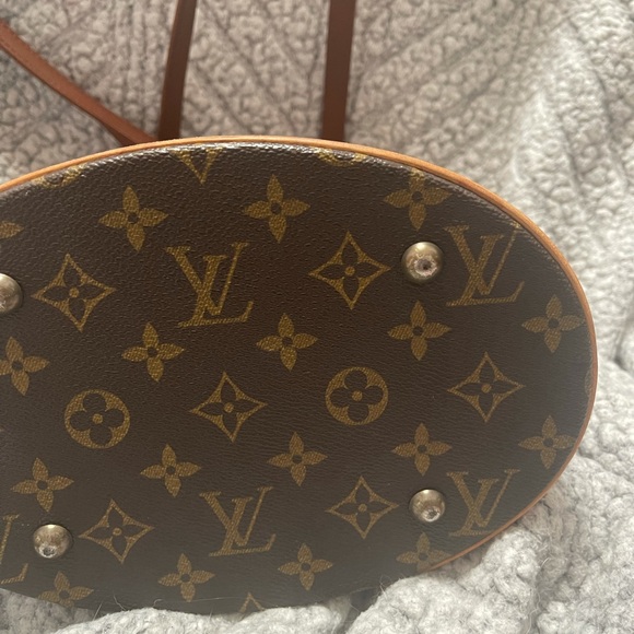 ✨ Vintage Louis Vuitton Bucket Bag ✨ - Picture 2 of 6
